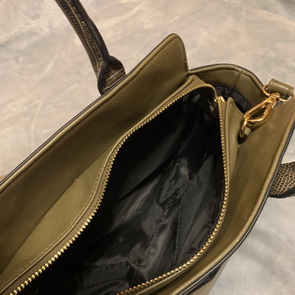 Ladies Handbag - Picture 4 of 5